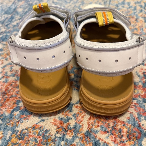Gucci  women-men White and Gold Sandals - Picture 4 of 6
